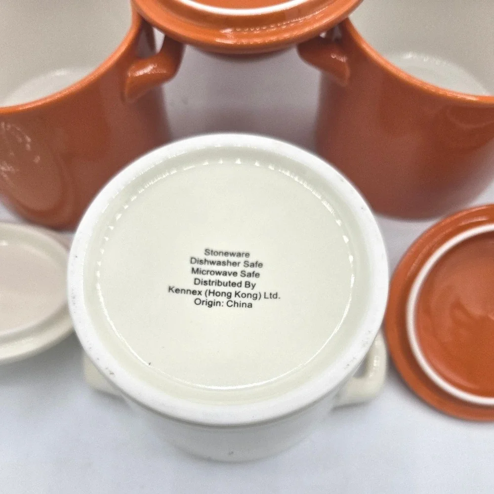 Retro Chic! Set of 4 Kennex Stoneware Mini Cocottes/Ramekins with Lids‎